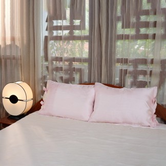 Pink silk pillowcase set 